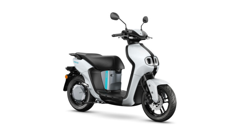 2023-Yamaha-EJE025-EU-Milky_White-360-Degrees-001-03