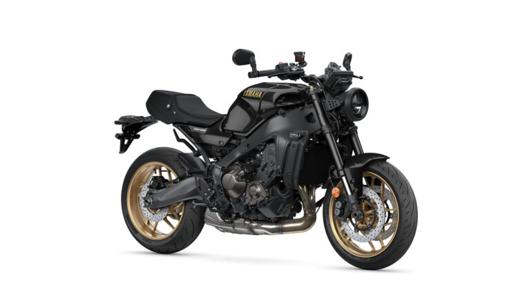 2025-Yamaha-XS850-35-EU-Midnight_Black-Studio-001-03