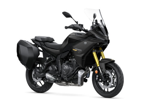 2025-Yamaha-MT07TRGT-EU-Tech_Black-360-Degrees-001-03