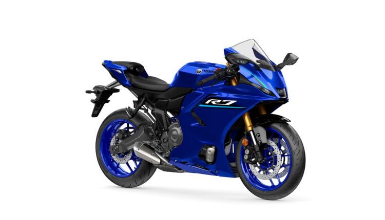 yamaha-r7-a2-35kw-azul-estudio-3-4